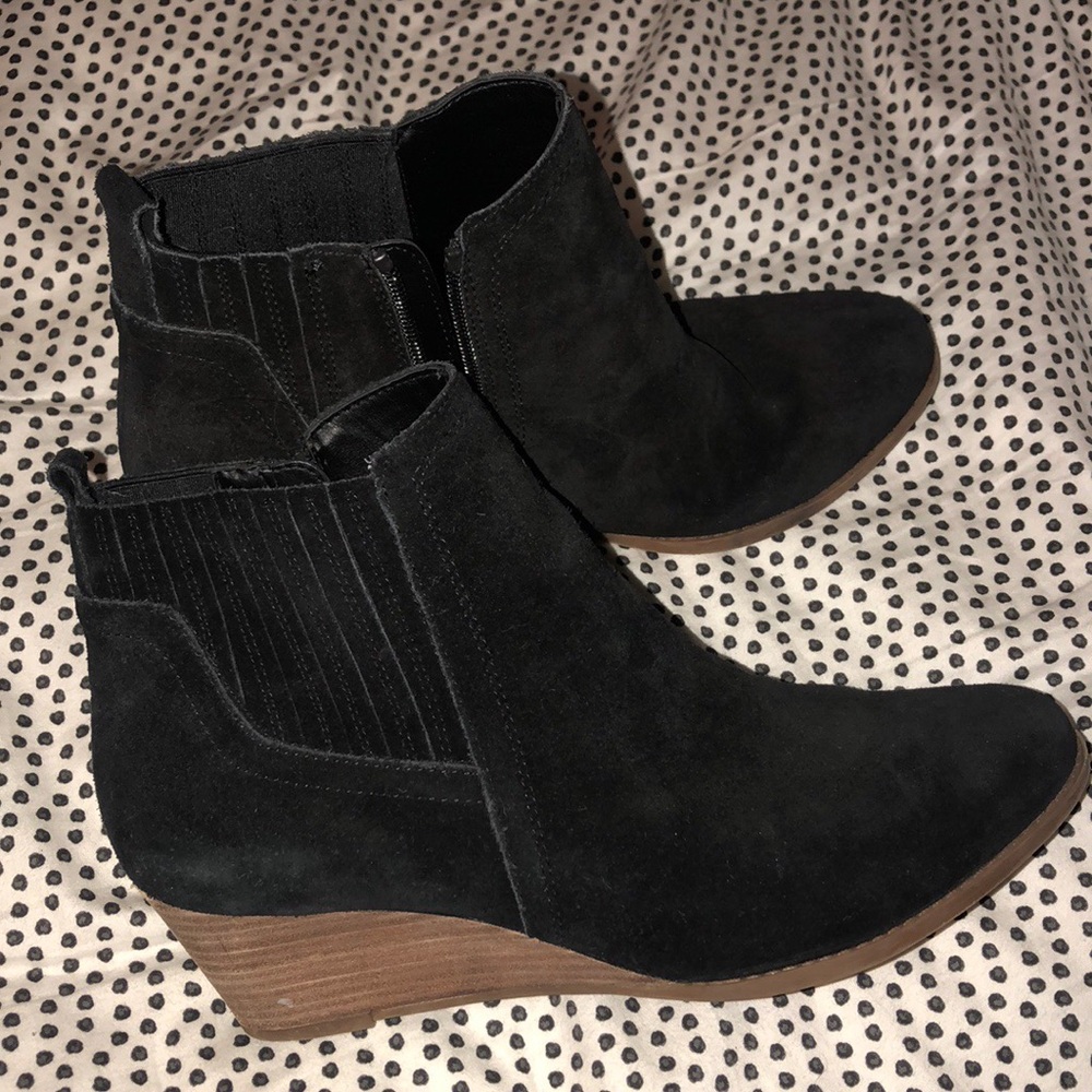 Black heals/booties
